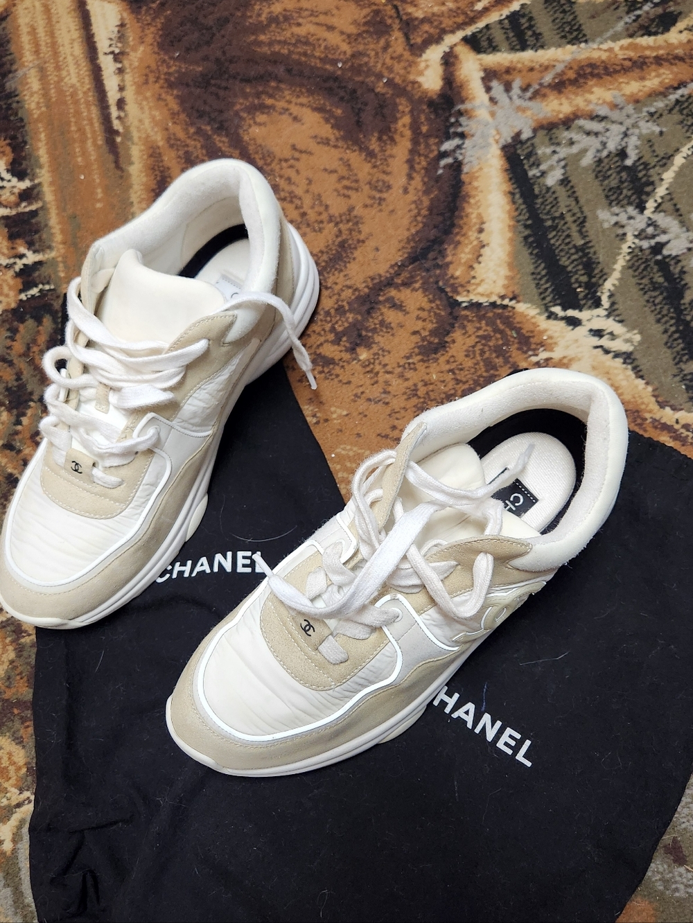 CHANEL Cream and White Sneakers(READ)